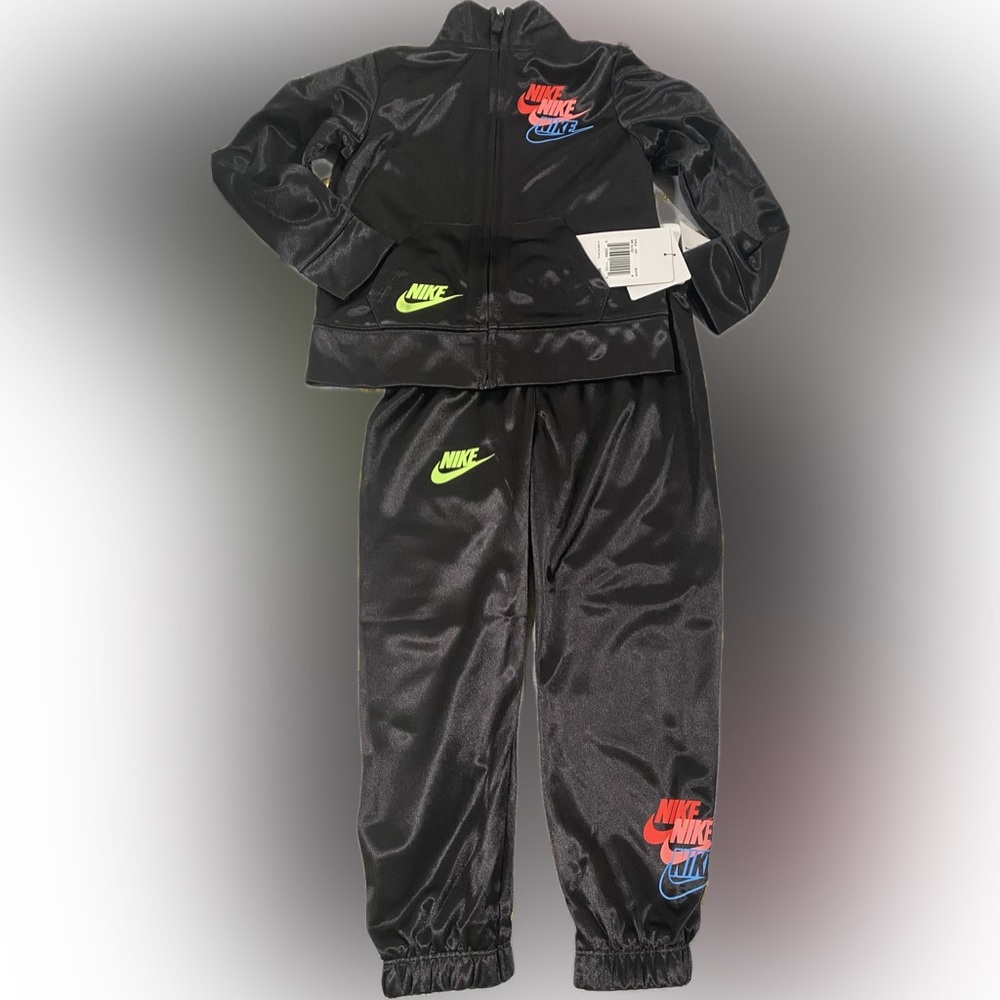 NWT Nike Girls Track Suit Pants Jacket Shiny
Black Warm Up Athletic Set 3-4 Y